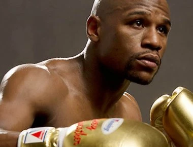 Φλόιντ Μέιγουεδερ: Ο αστέρας της πυγμαχίας παρέα με 9 εκατ. δολ. στο αυτοκίνητό του (βίντεο)